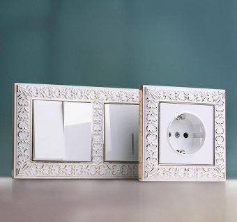 Рамка Antik на 1 пост белое золото WL07-Frame-01 4690389099175