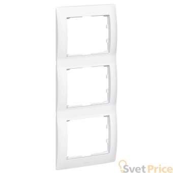 Рамка 3-постовая Legrand Galea Life белая 771007