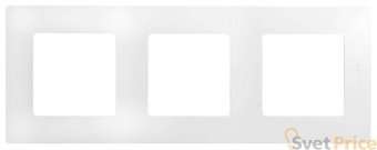 Рамка 3-постовая Legrand Etika белая 672503