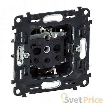 Розетка Legrand Valena Мех In Matic 16A 250V с/з с защитными шторками винтовой зажим 753029