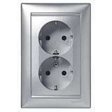 Розетка 2x2К+З Legrand Valena 16A 250V с/з винтовой зажим алюминий 770100