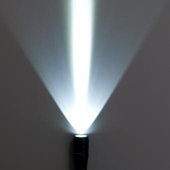 Ручной светодиодный фонарь Elektrostandard Discoverer 3 от батареек 175х32 150 лм 4690389031892